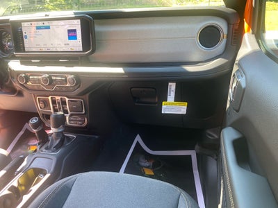 2025 Jeep Wrangler WRANGLER 4-DOOR SAHARA