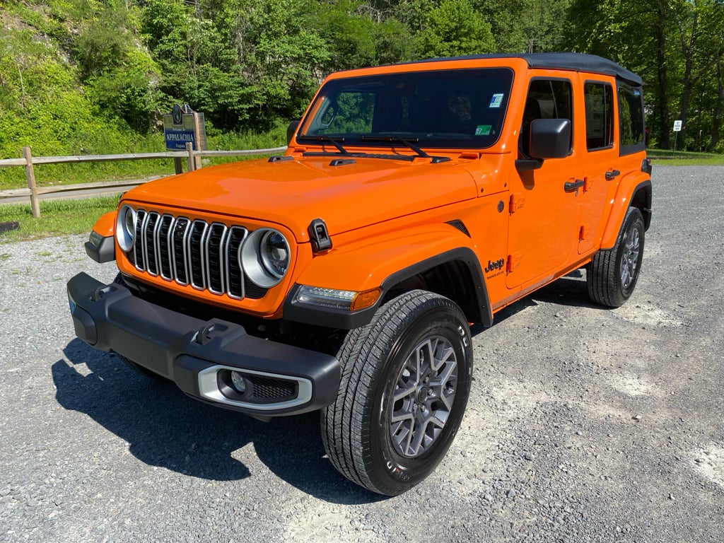 2025 Jeep Wrangler WRANGLER 4-DOOR SAHARA