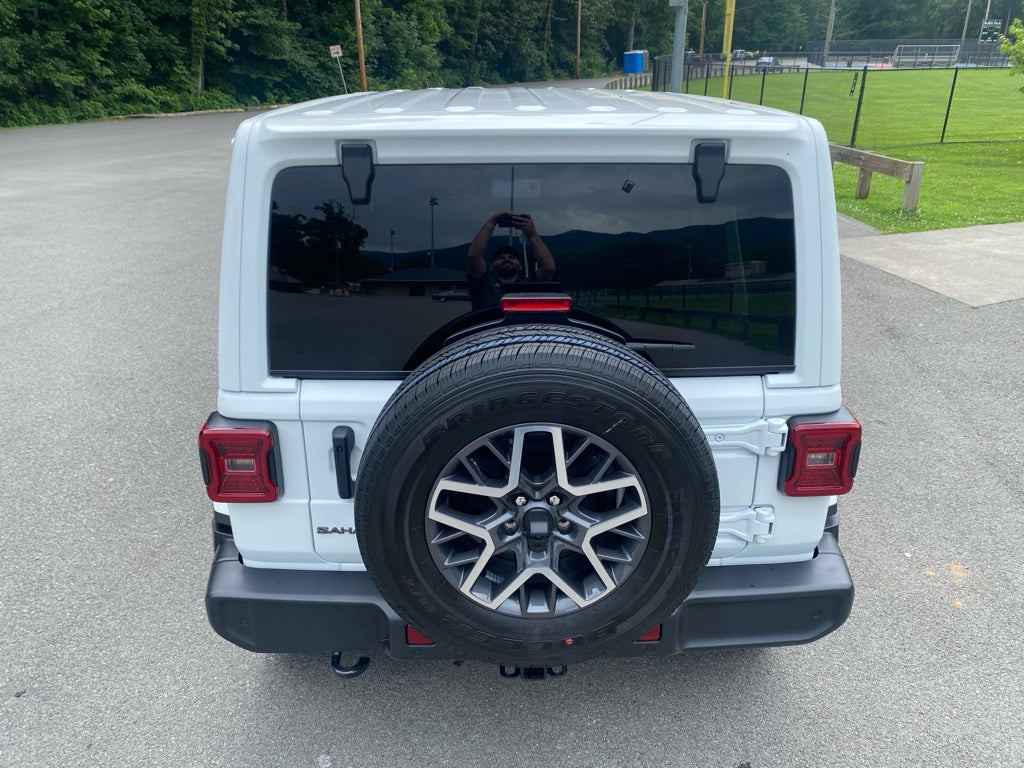 2025 Jeep Wrangler WRANGLER 4-DOOR SAHARA