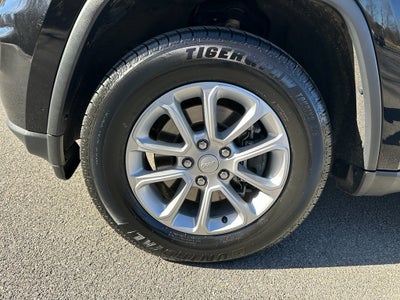 2021 Jeep Grand Cherokee Laredo E 4x4