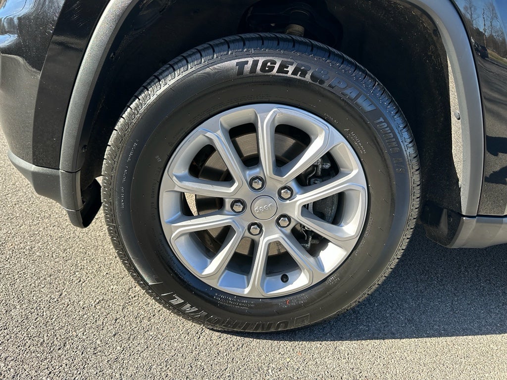 2021 Jeep Grand Cherokee Laredo E 4x4