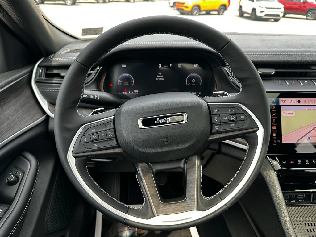 2026 Jeep Grand Cherokee GRAND CHEROKEE LAREDO ALTITUDE 4X4