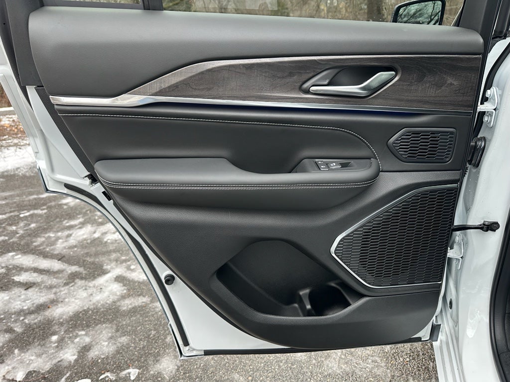 2025 Jeep Grand Cherokee GRAND CHEROKEE OVERLAND 4X4