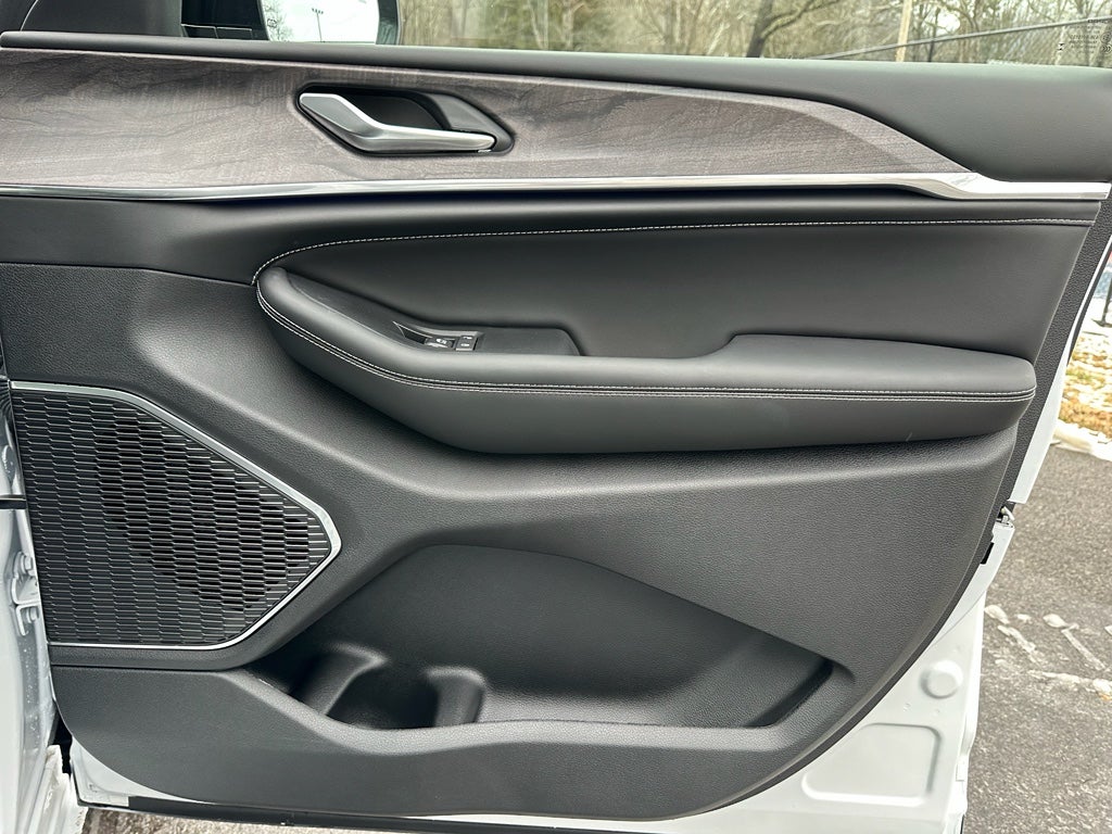 2025 Jeep Grand Cherokee GRAND CHEROKEE OVERLAND 4X4