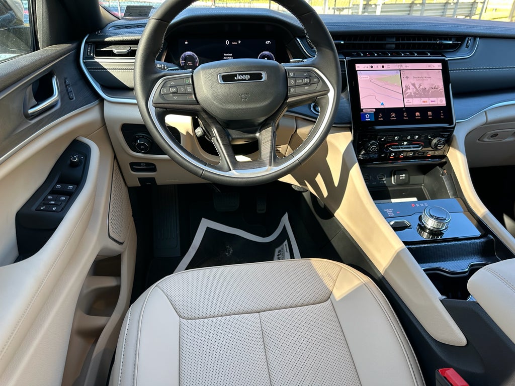 2025 Jeep Grand Cherokee GRAND CHEROKEE L LIMITED 4X4