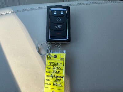 2025 Jeep Grand Cherokee GRAND CHEROKEE L LIMITED 4X4