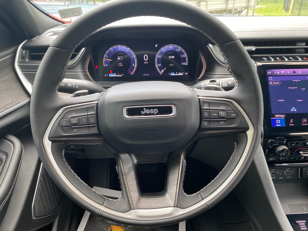 2025 Jeep Grand Cherokee GRAND CHEROKEE L LIMITED 4X4