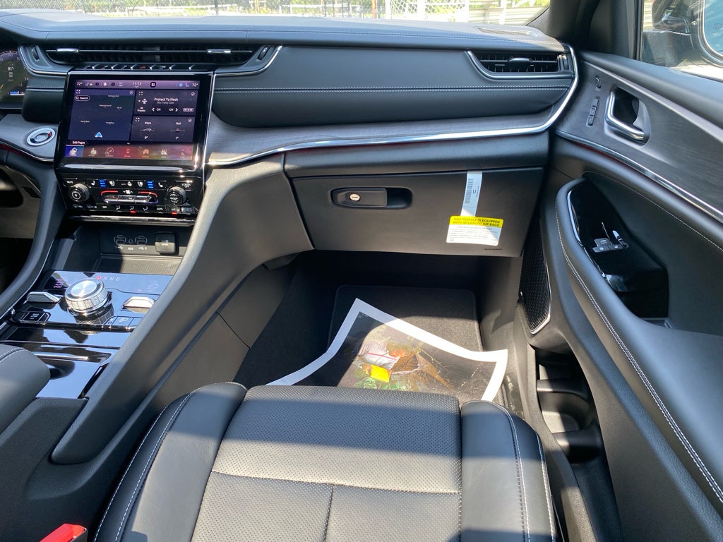 2025 Jeep Grand Cherokee GRAND CHEROKEE L OVERLAND 4X4