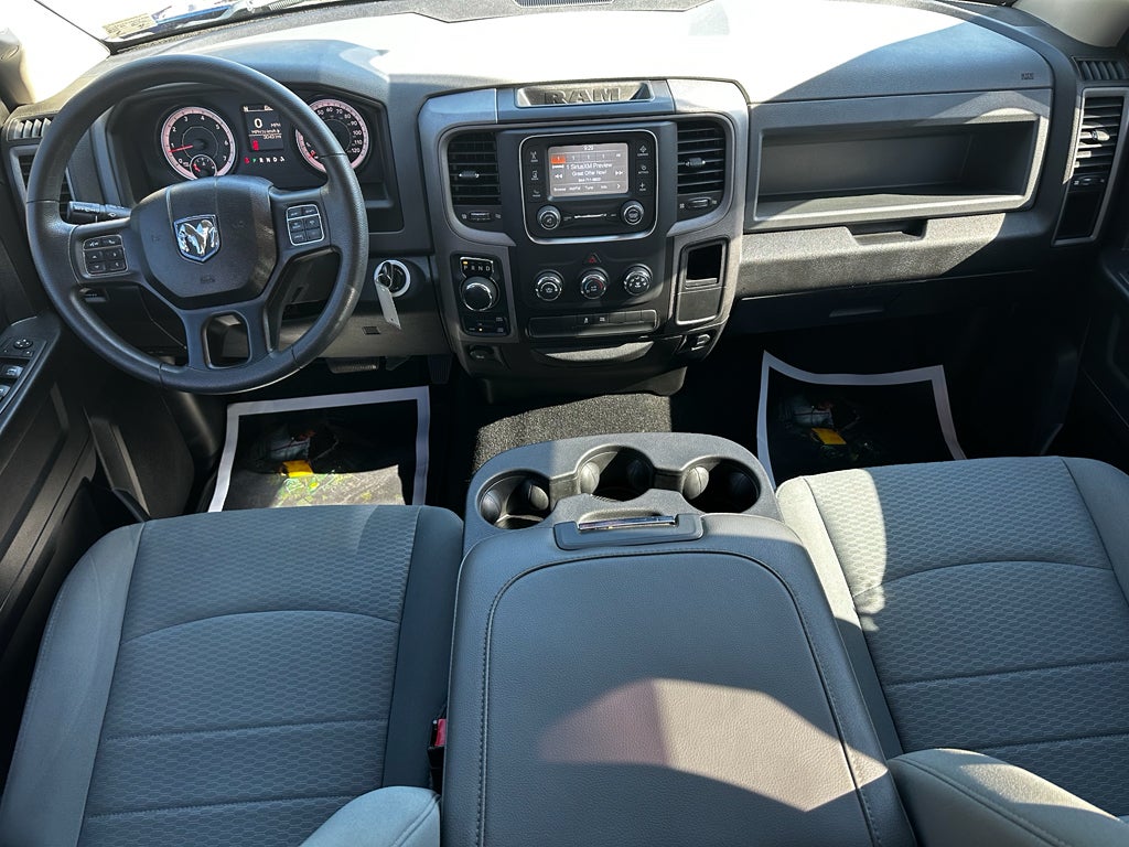 2019 RAM 1500 Classic Express Crew Cab 4x4 5'7' Box