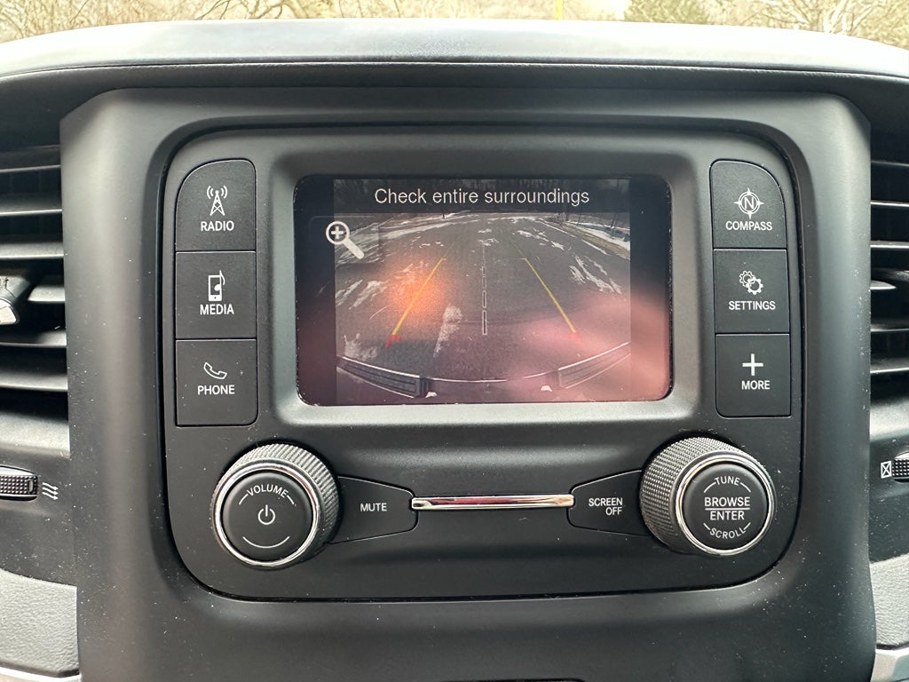 2022 RAM 1500 Big Horn Quad Cab 4x4 6'4' Box