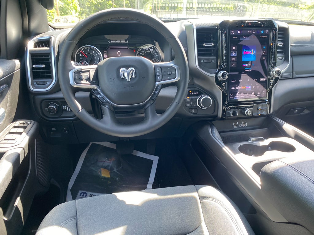 2025 RAM Ram 1500 RAM 1500 BIG HORN CREW CAB 4X4 5'7' BOX