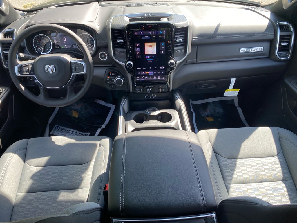 2025 RAM Ram 1500 RAM 1500 BIG HORN CREW CAB 4X4 5'7' BOX