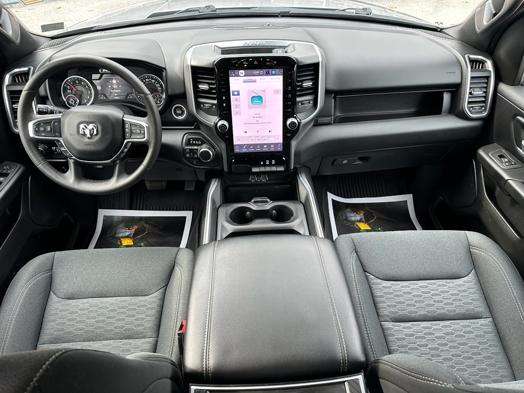 2025 RAM 1500 Big Horn Crew Cab 4x4 5'7' Box