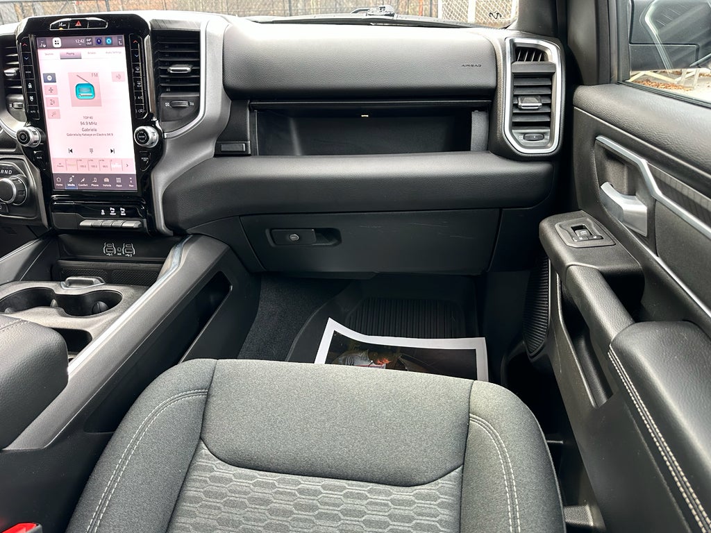 2025 RAM 1500 Big Horn Crew Cab 4x4 5'7' Box