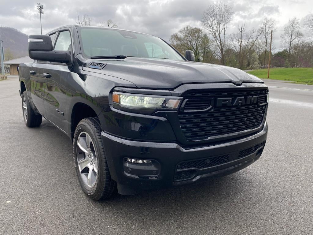2025 RAM Ram 1500 RAM 1500 TRADESMAN CREW CAB 4X4 5'7' BOX