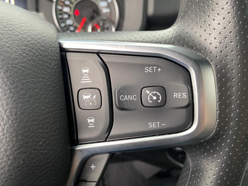 2025 RAM Ram 1500 RAM 1500 TRADESMAN CREW CAB 4X4 5'7' BOX