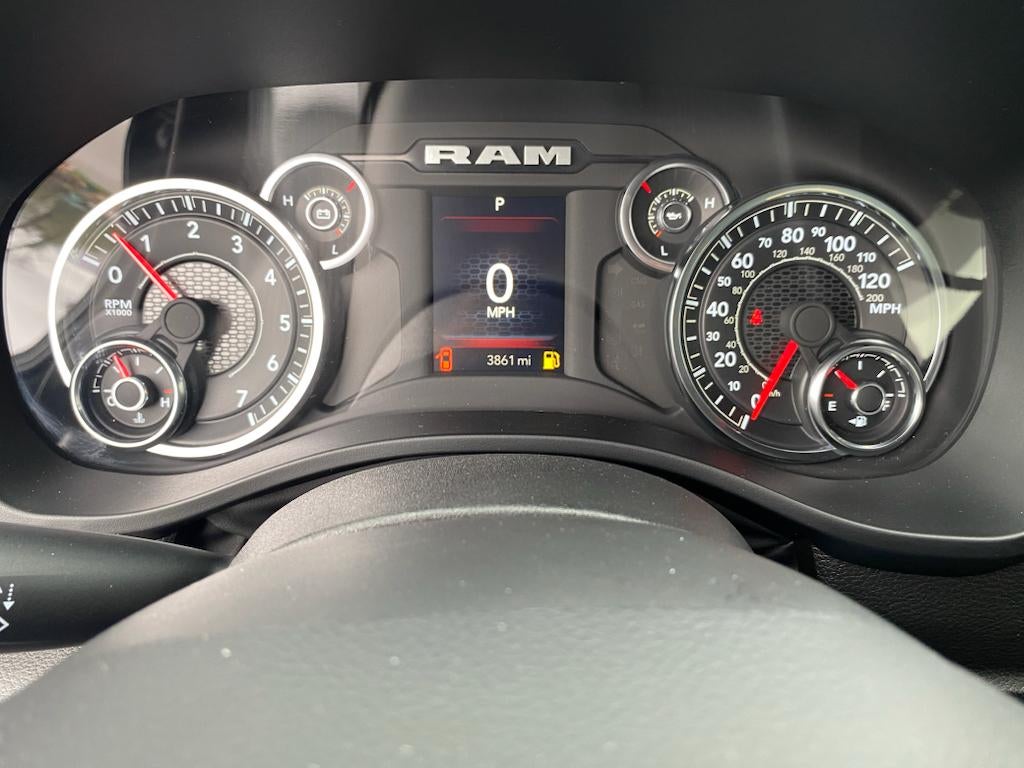 2025 RAM Ram 1500 RAM 1500 TRADESMAN CREW CAB 4X4 5'7' BOX