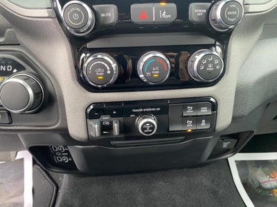 2025 RAM Ram 1500 RAM 1500 TRADESMAN CREW CAB 4X4 5'7' BOX