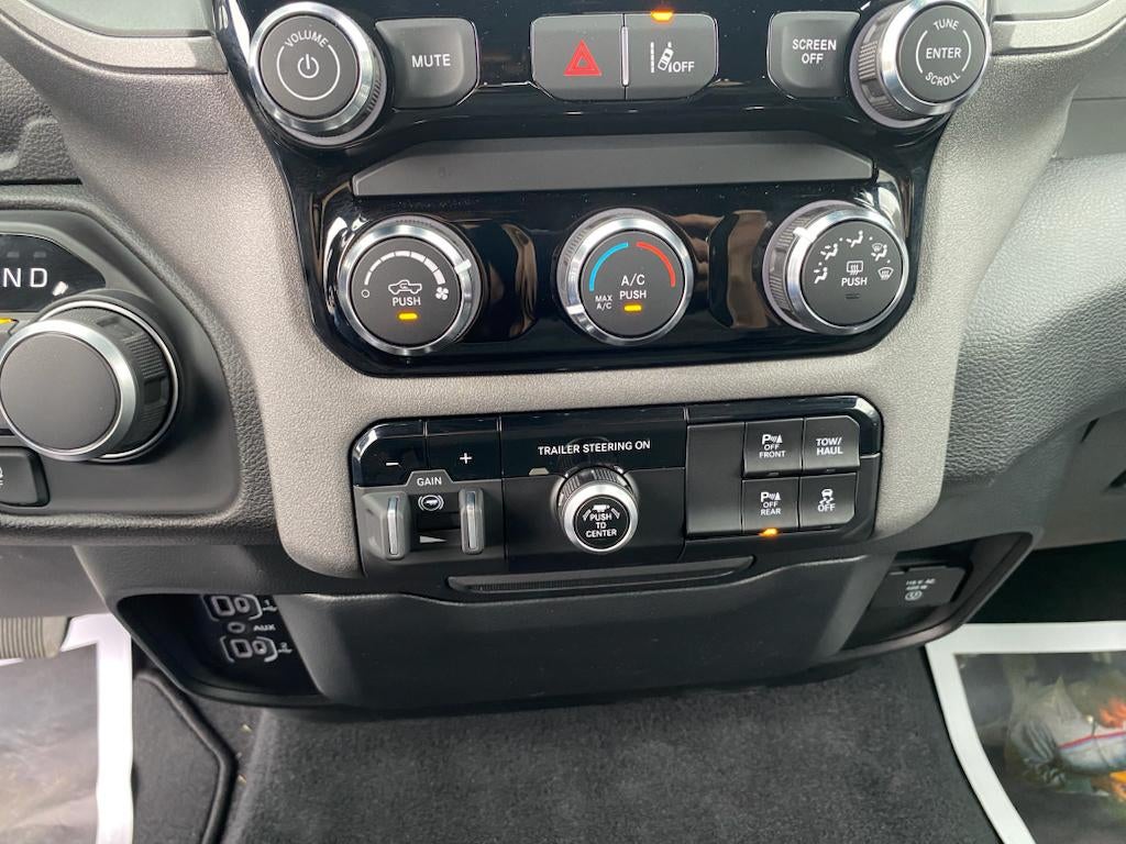 2025 RAM Ram 1500 RAM 1500 TRADESMAN CREW CAB 4X4 5'7' BOX