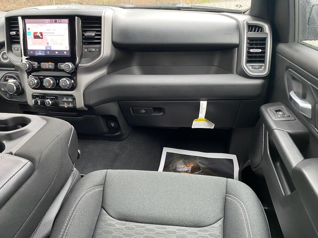 2025 RAM Ram 1500 RAM 1500 TRADESMAN CREW CAB 4X4 5'7' BOX