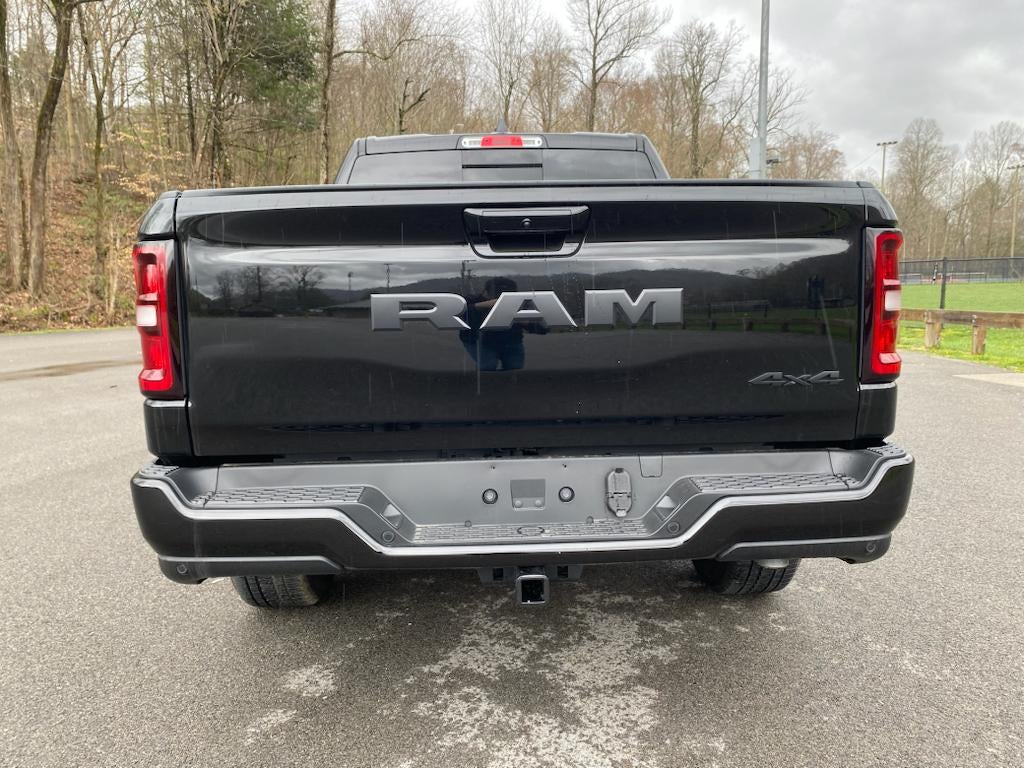 2025 RAM Ram 1500 RAM 1500 TRADESMAN CREW CAB 4X4 5'7' BOX
