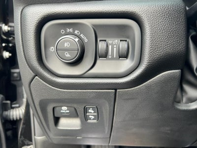 2025 RAM Ram 1500 RAM 1500 BIG HORN QUAD CAB 4X4 6'4' BOX