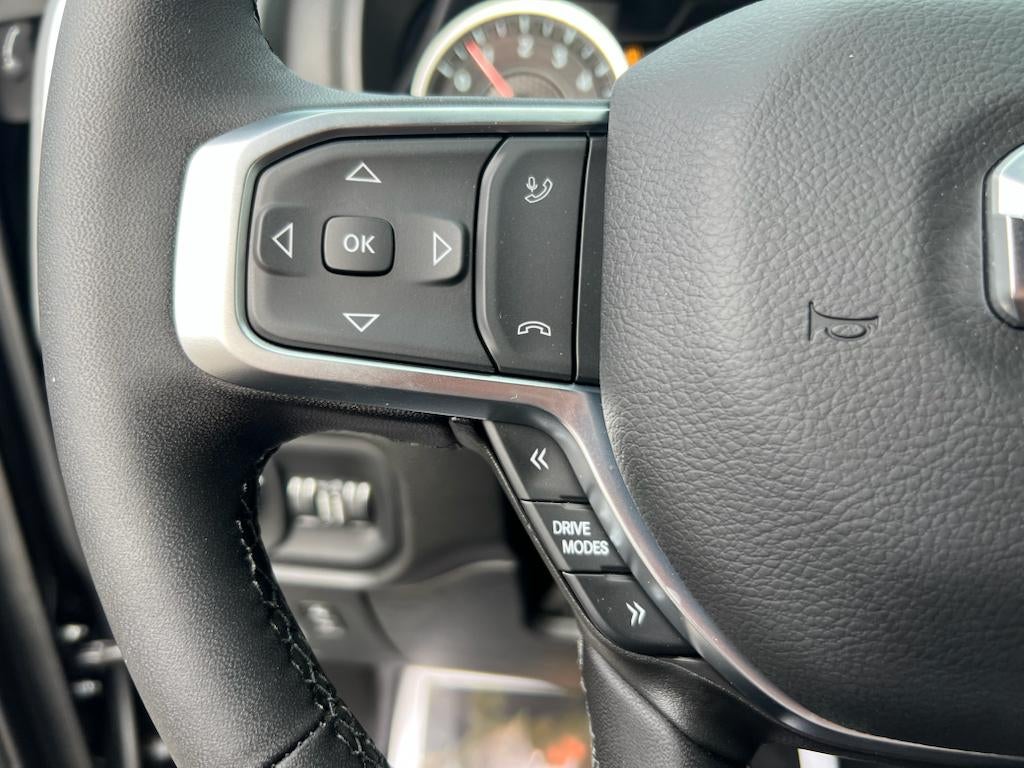 2025 RAM Ram 1500 RAM 1500 BIG HORN QUAD CAB 4X4 6'4' BOX