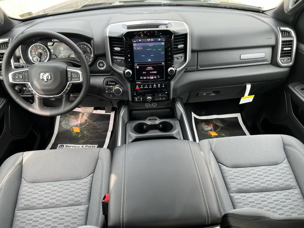 2025 RAM Ram 1500 RAM 1500 BIG HORN QUAD CAB 4X4 6'4' BOX