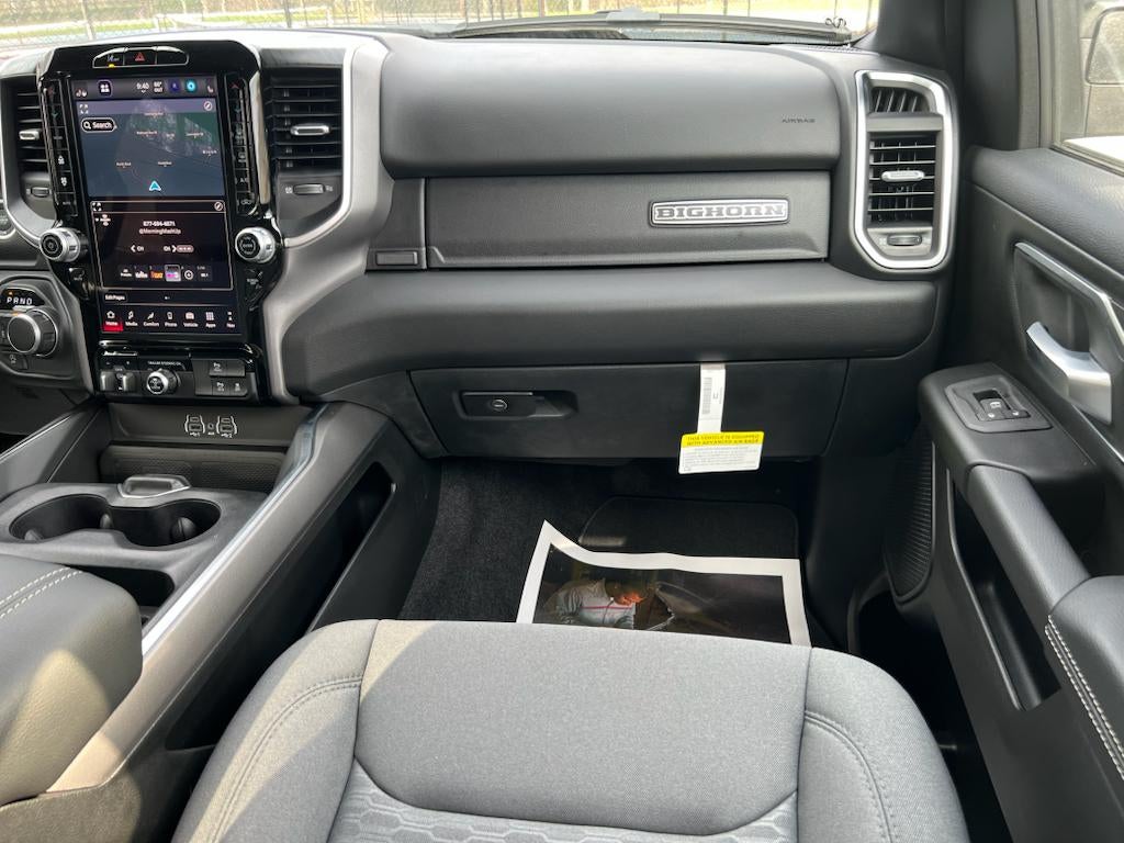 2025 RAM Ram 1500 RAM 1500 BIG HORN QUAD CAB 4X4 6'4' BOX