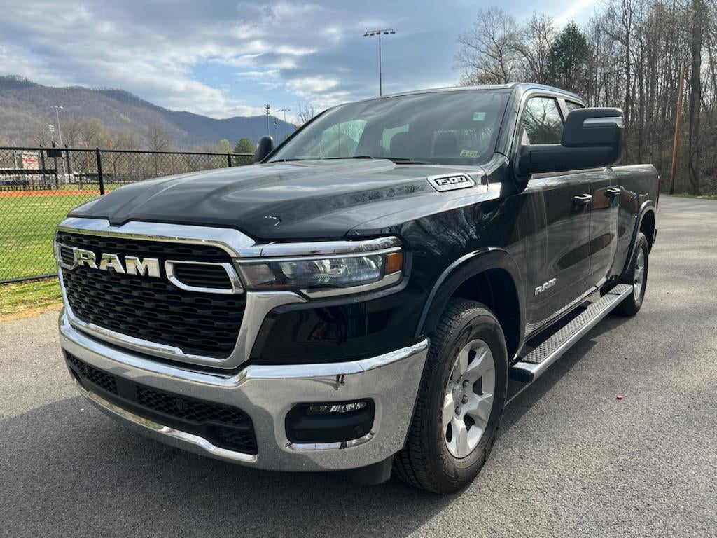 2025 RAM Ram 1500 RAM 1500 BIG HORN QUAD CAB 4X4 6'4' BOX