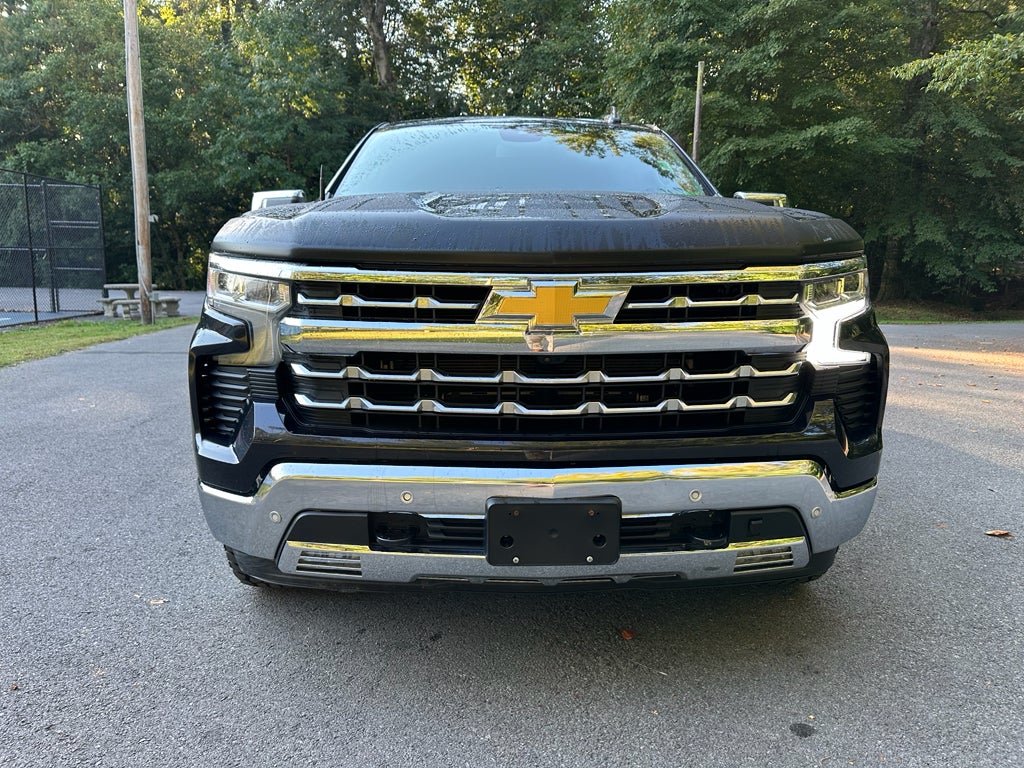 2023 Chevrolet Silverado 1500 4WD Crew Cab Short Bed LTZ