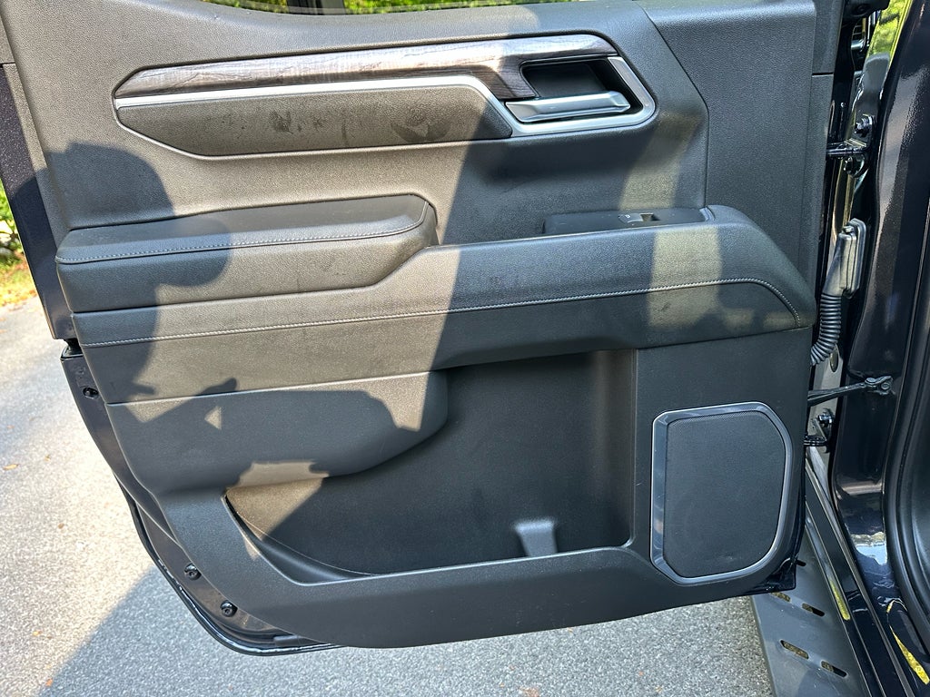 2023 Chevrolet Silverado 1500 4WD Crew Cab Short Bed LTZ