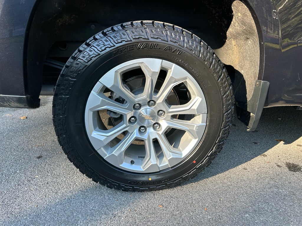 2023 Chevrolet Silverado 1500 4WD Crew Cab Short Bed LTZ