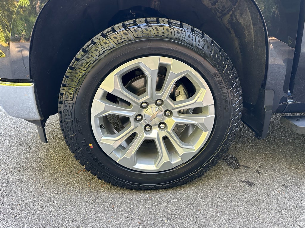 2023 Chevrolet Silverado 1500 4WD Crew Cab Short Bed LTZ