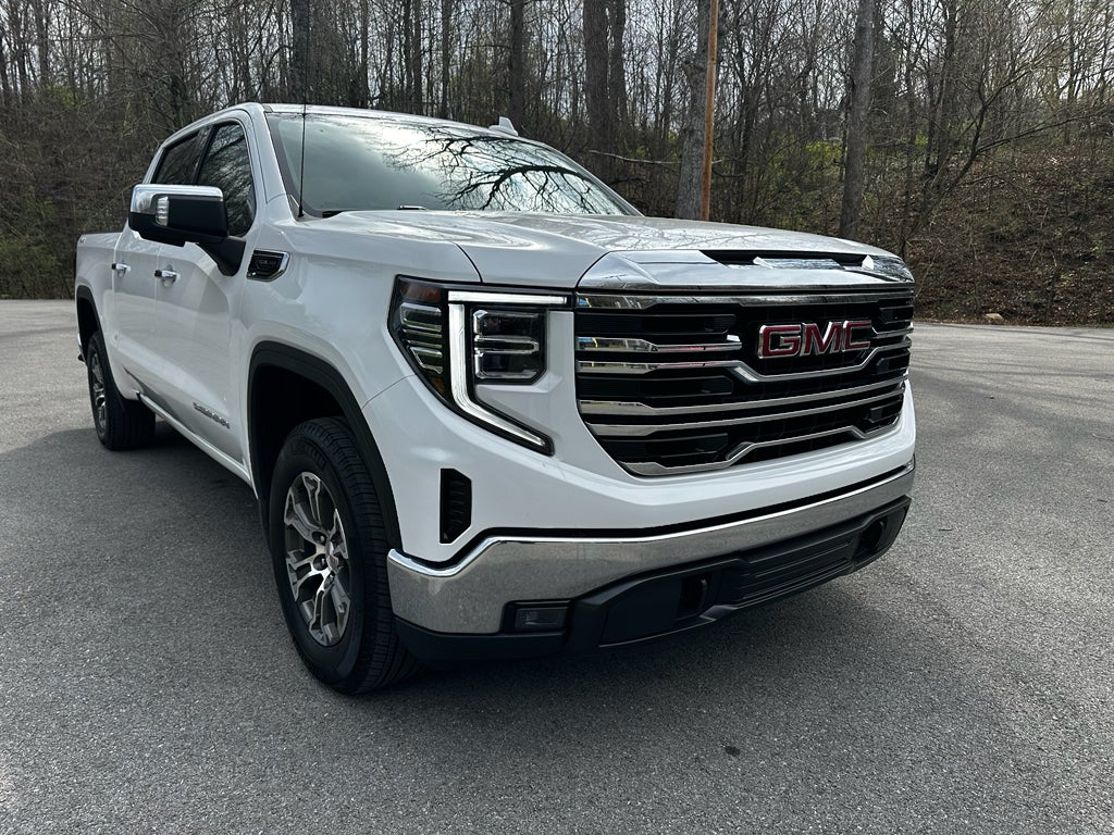 2025 GMC Sierra 1500 4WD Crew Cab Short Box SLT