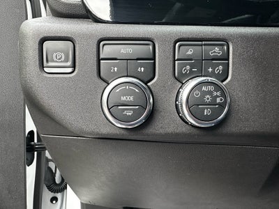 2025 GMC Sierra 1500 4WD Crew Cab Short Box SLT