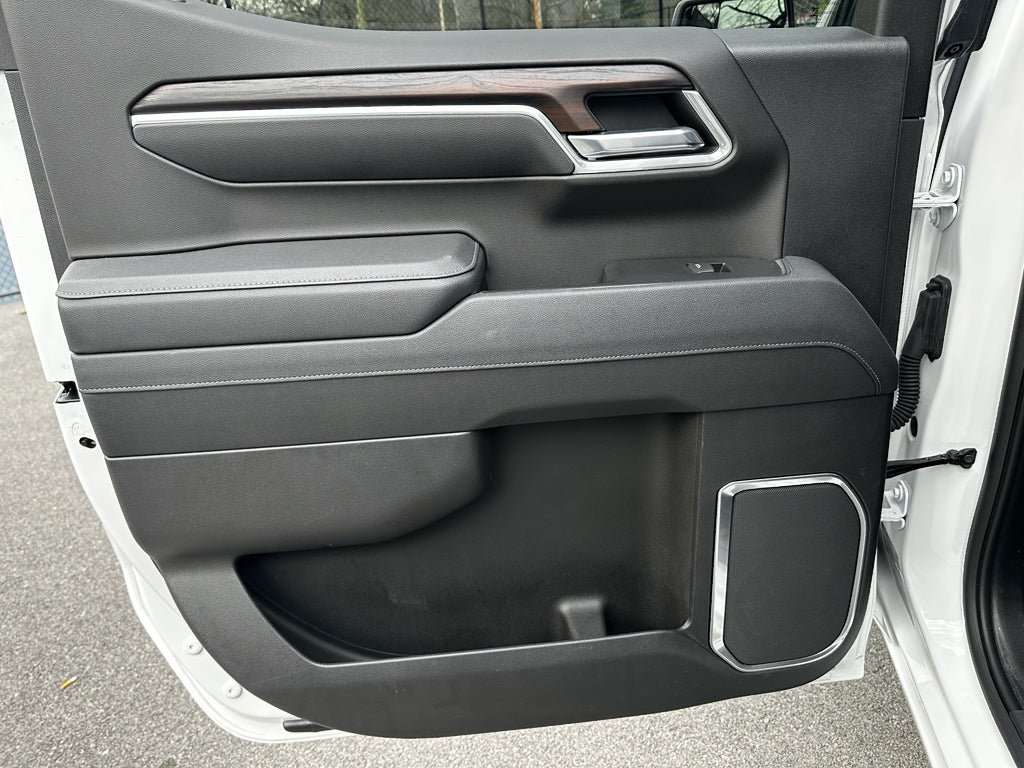 2025 GMC Sierra 1500 4WD Crew Cab Short Box SLT