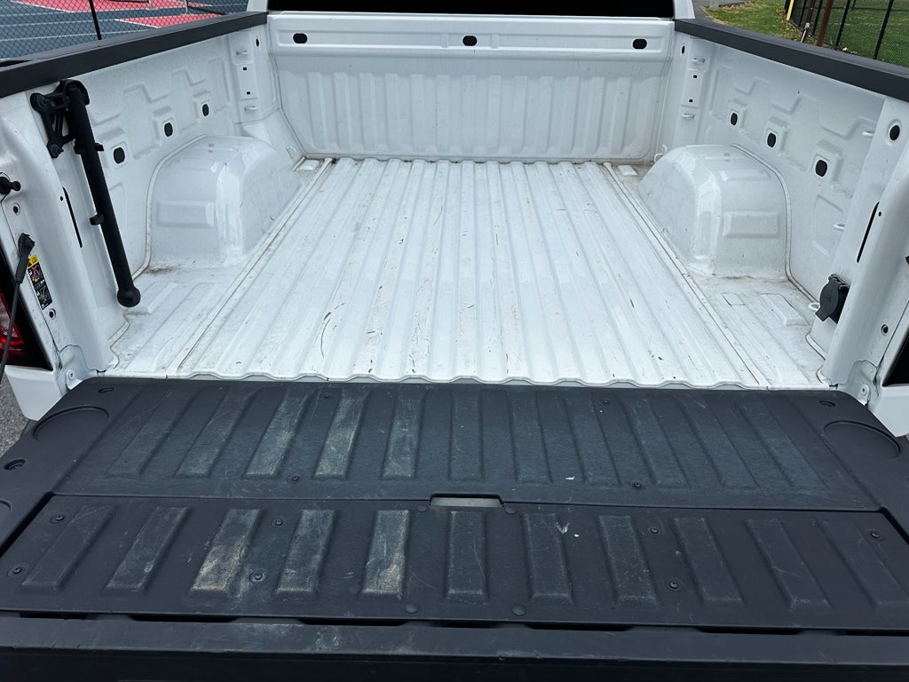 2025 GMC Sierra 1500 4WD Crew Cab Short Box SLT