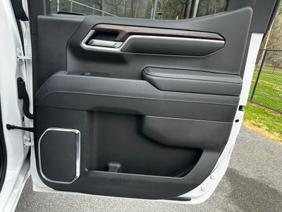 2025 GMC Sierra 1500 4WD Crew Cab Short Box SLT