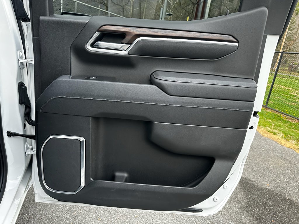 2025 GMC Sierra 1500 4WD Crew Cab Short Box SLT