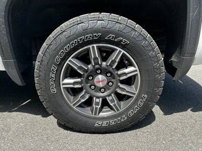 2024 GMC Sierra 1500 4WD Crew Cab Short Box AT4
