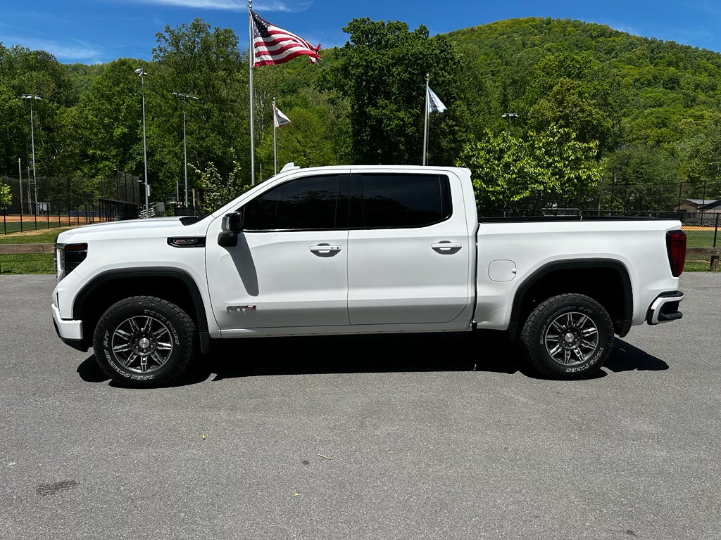 2024 GMC Sierra 1500 4WD Crew Cab Short Box AT4