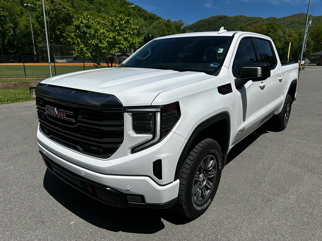 2024 GMC Sierra 1500 4WD Crew Cab Short Box AT4