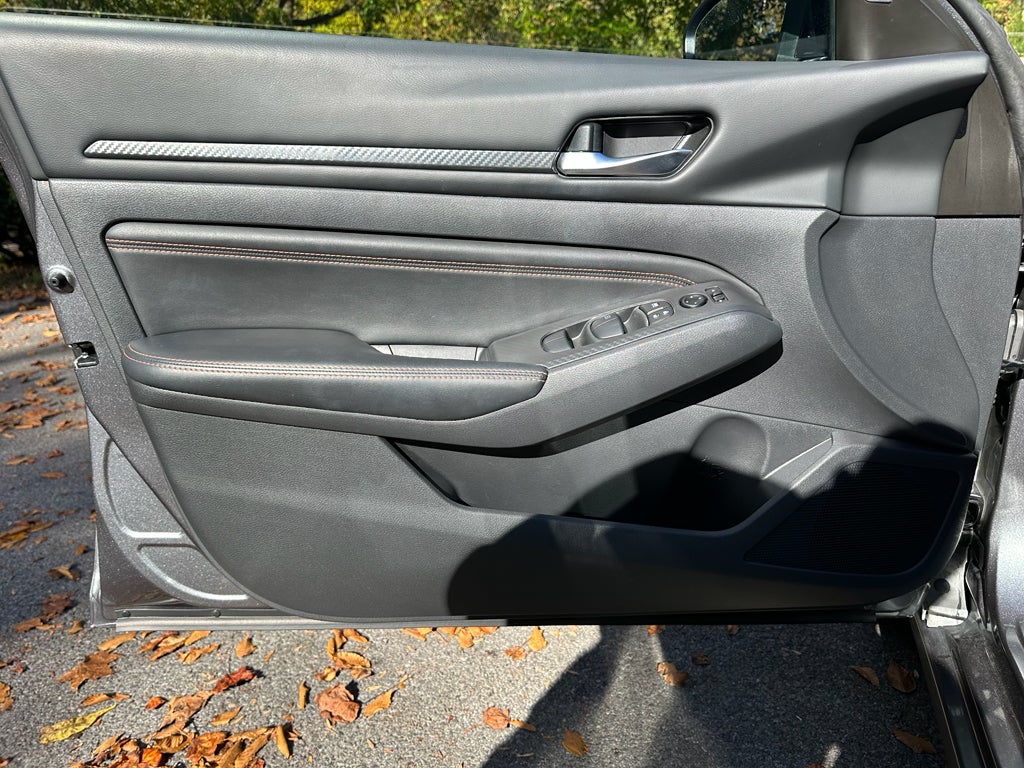 2022 Nissan Altima SR Intelligent AWD