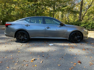 2022 Nissan Altima SR Intelligent AWD