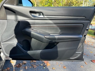 2022 Nissan Altima SR Intelligent AWD