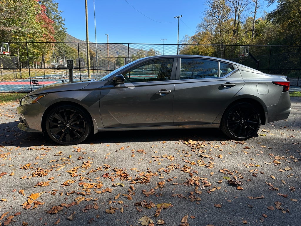 2022 Nissan Altima SR Intelligent AWD