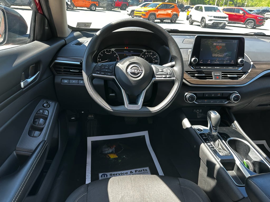 2024 Nissan Altima SV FWD