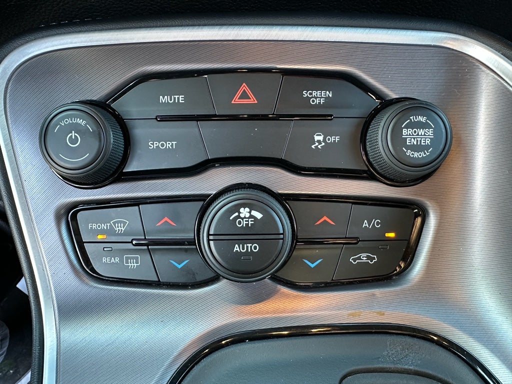 2021 Dodge Challenger SXT