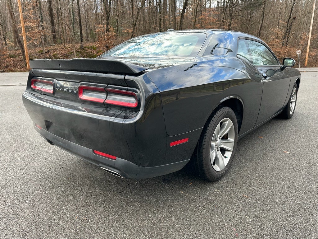 2021 Dodge Challenger SXT
